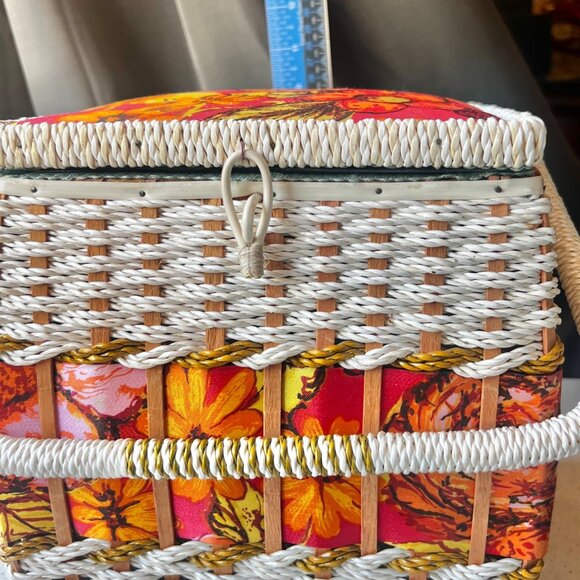 Singer Sewing Basket With Clear Plastic Insert Vintage 1970s Wicker Orange Pink - Picture 10 of 16